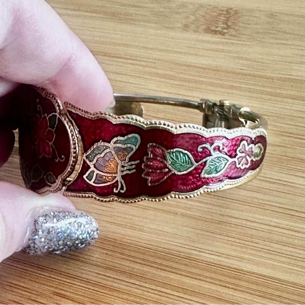 Vintage Cloisonné Hinged Bracelet Flowers and Butterfly Red Bangle Bracelet - Picture 4 of 7